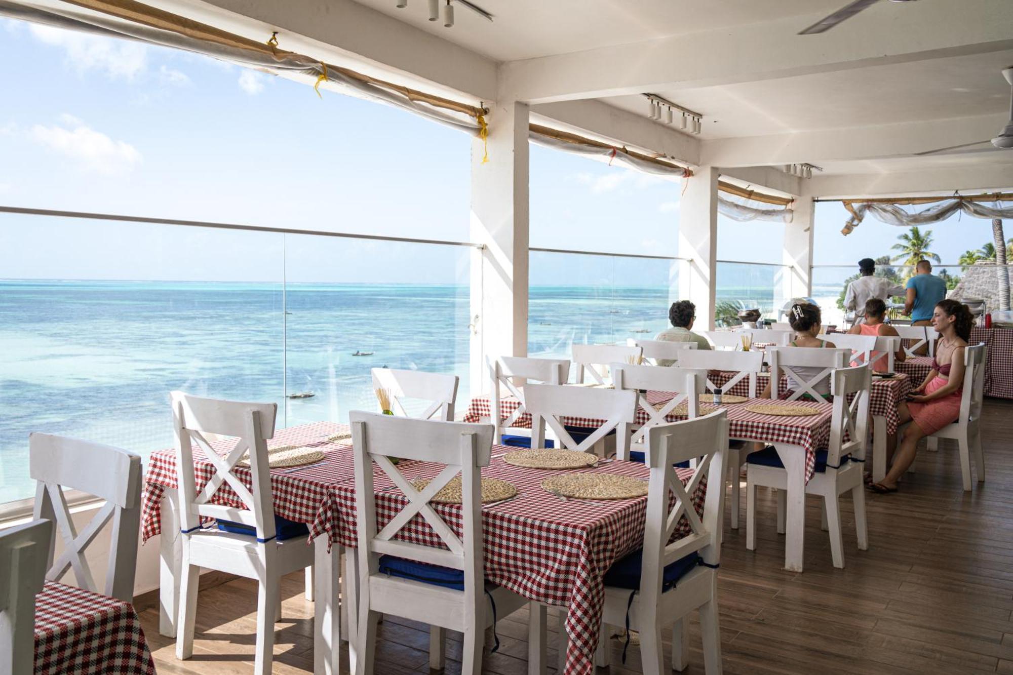 Hotel Pili Pili Sunrise Beach Jambiani  Exterior foto